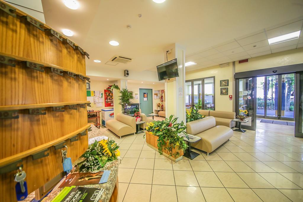 Hotel Santa Martina Вілла-Маріна Екстер'єр фото